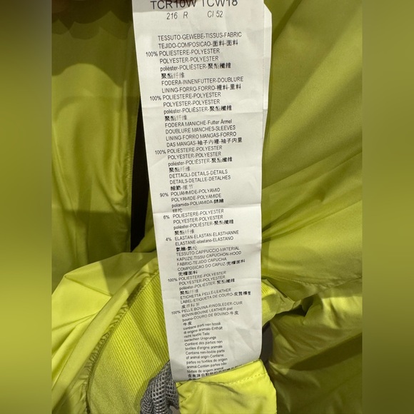 Armani Collezioni Jacket - 50 (Medium) - Picture 8 of 9